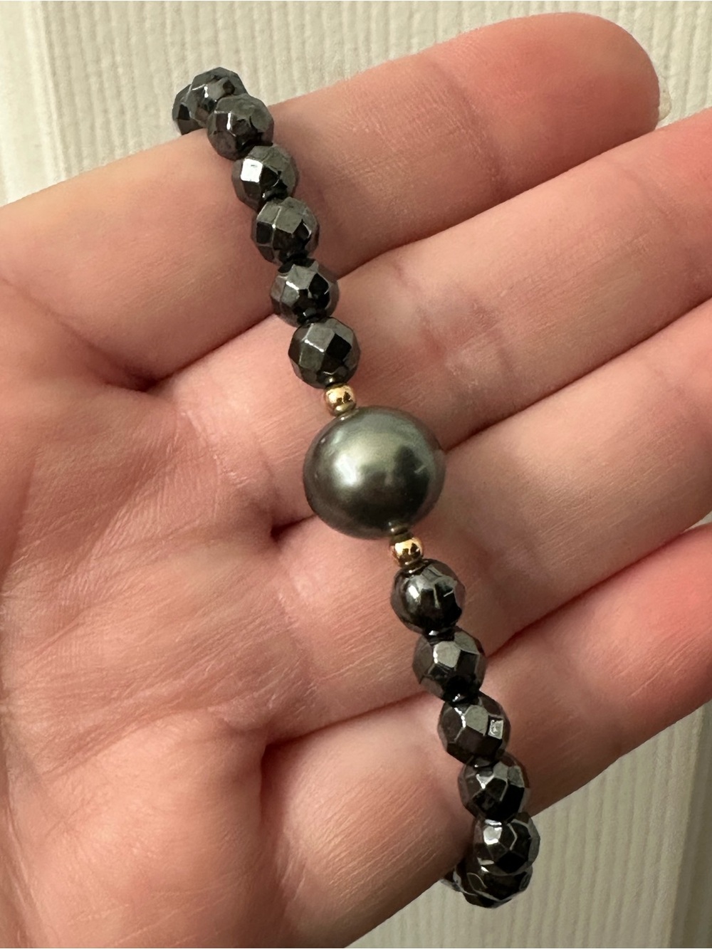 Tahitian Pearl Bracelet Gray Pearl Black Hematite Beads Handmade 7.75” NWOT
